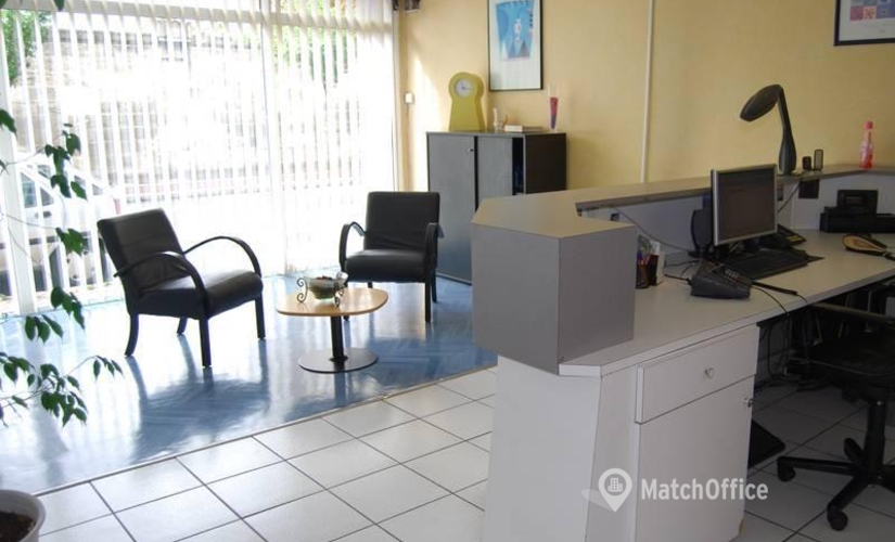 Book a 12 m² Conference hall in Bordeaux, 335 Rue Georges Bonnac (33000) - 1 | MatchOffice