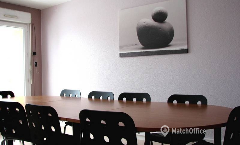 Book a 26 m² Conference space in Saint Étienne, 2 Allée Giacomo Puccini (42000) - 2 | MatchOffice