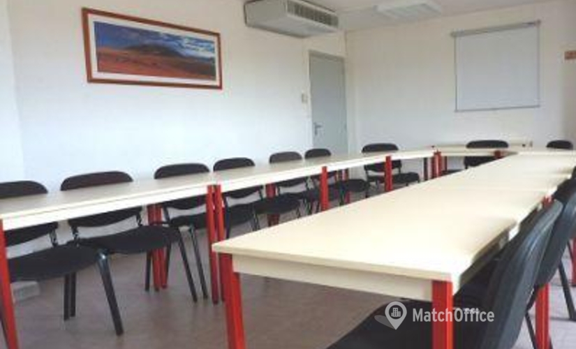 Rent a 26 m² Conference hall in Avignon, 2 place Alexandre Farnèse (84000) - 5 | MatchOffice