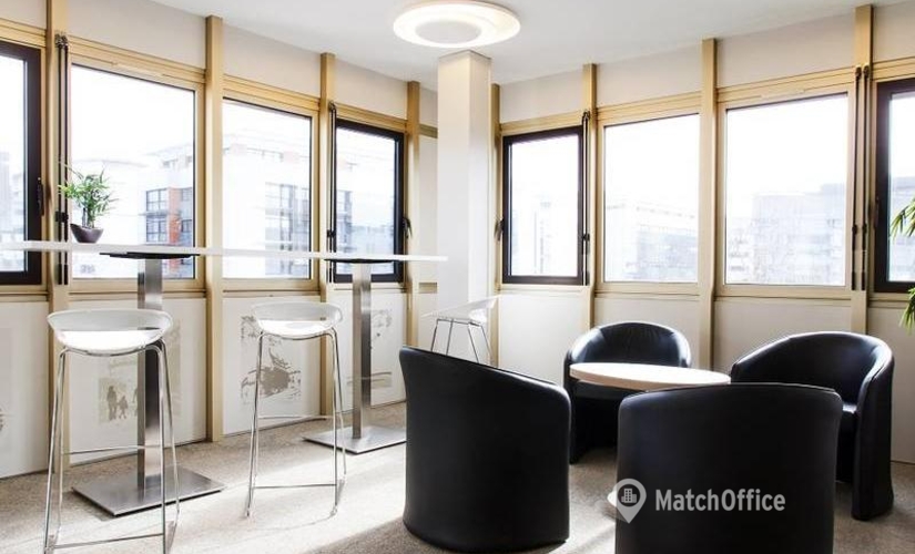 Rent a 25 m² Convention center in Nantes, Immeuble L'Acropole (44000) - 4 | MatchOffice.com