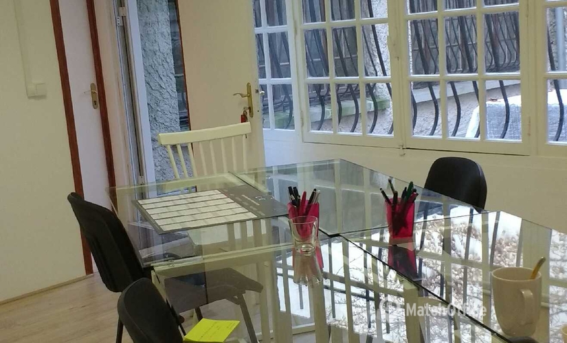 30 m² Business space place for rent in Levallois Perret, Rue Louise Michel 69 (92300) - 0 | MatchOffice