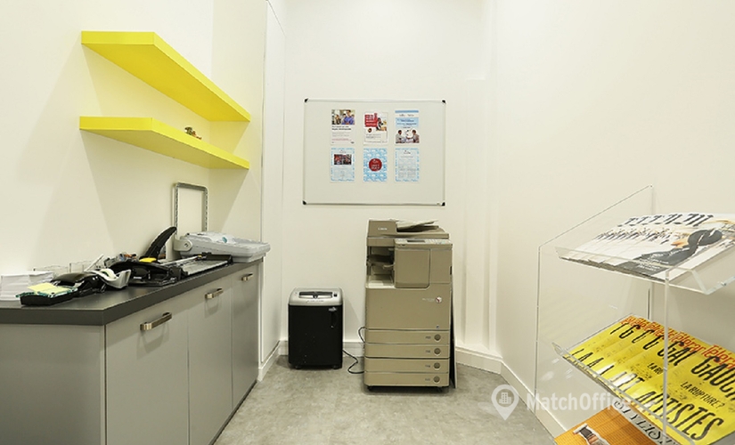 Bureau coworking à location à Paris 50 m², 18 rue Pasquier - 7 | MatchOffice.fr