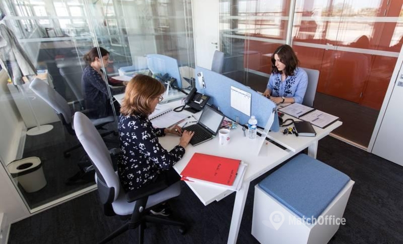 20 m² Shared office  in Nantes, 16 Quai Ernest Renaud (44105) - 1 | MatchOffice