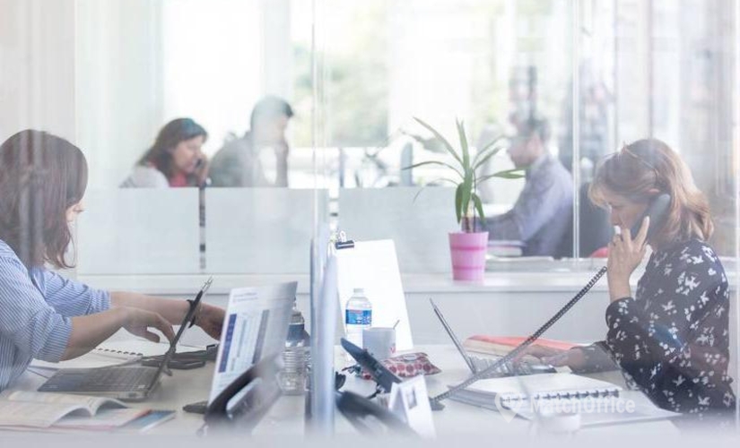 20 m² Shared workspace  in Nantes, 16 Quai Ernest Renaud (44105) - 2 | MatchOffice
