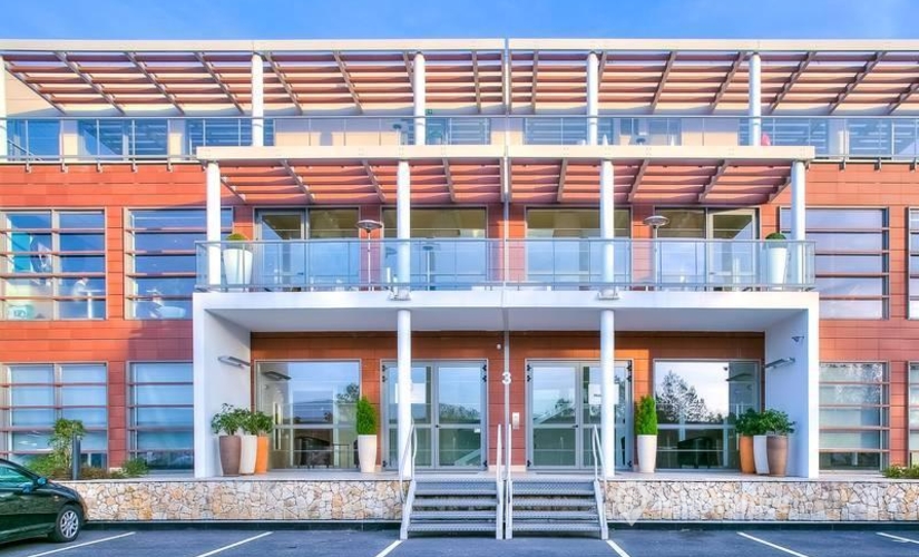 100 m² Coworking space in Sophia-Antipolis, 535 Route des Lucioles (06560) - 1 | MatchOffice.com