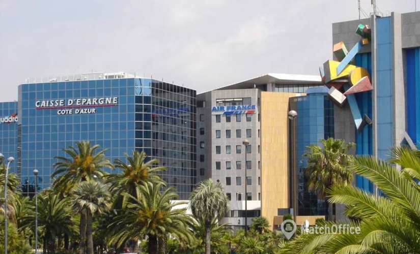 Rent comfortable a 55 m² Shared workspace  in Nice, 455 Promenade des Anglais (06299) - 1 | MatchOffice