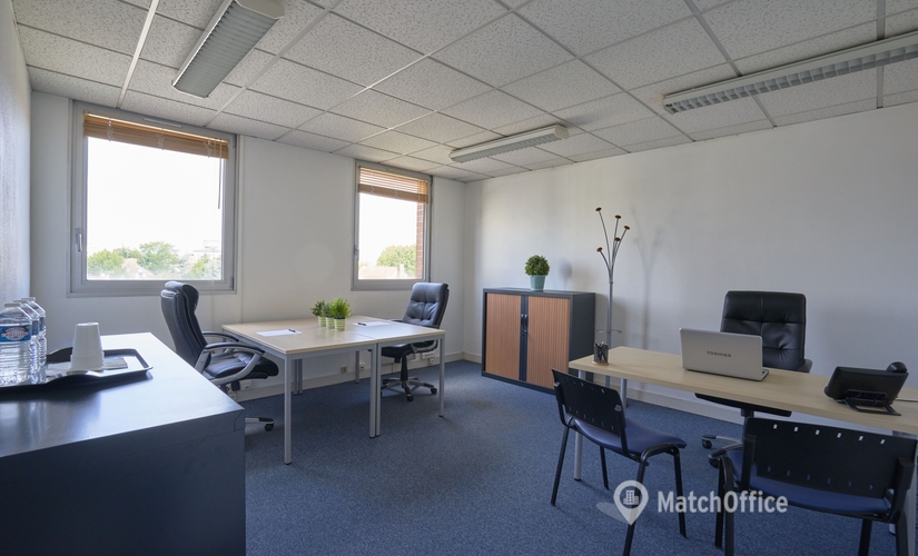 Rent flexible a 30 m² Shared workspace in Lille, 679 Avenue de la République (59800) - 0 | MatchOffice
