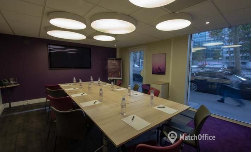 Rent comfortable a 24 m² Coworking space  in Neuilly-Sur-Seine, 60 avenue Charles de Gaulle (92220) - 3 | MatchOffice.com