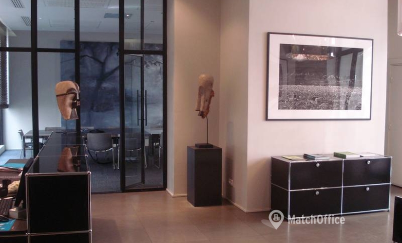 Rent comfortable a 30 m² Shared office  in Paris, 7 rue Léo Delibes (75116) - 1 | MatchOffice
