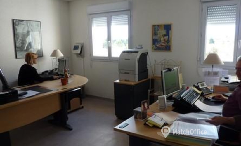 Join suitable a 26 m² Shared workspace  in Avignon, 2 place Alexandre Farnèse (84000) - 3 | MatchOffice.com