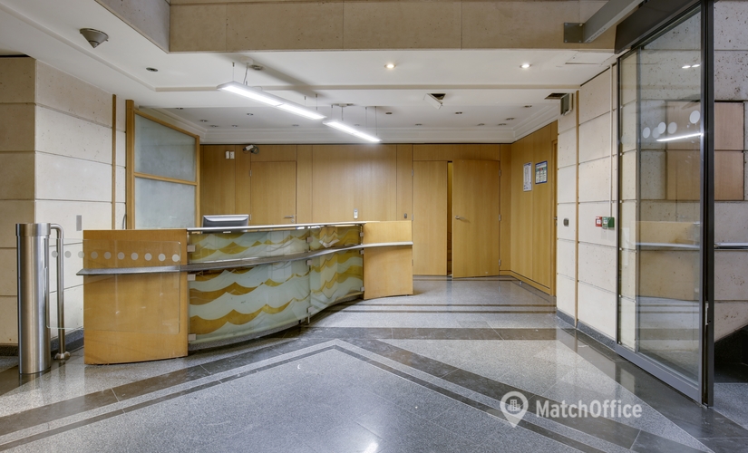 Choose a 50 m² Conference center in Paris, Rue Cambacérès 24 (75008) - 10 | MatchOffice.com