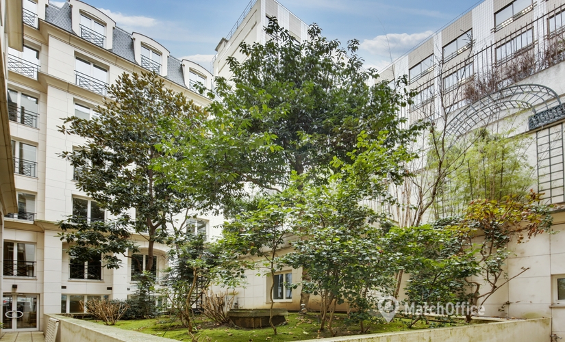 Rent a 50 m² Conference center in Paris, Rue Cambacérès 24 (75008) - 11 | MatchOffice