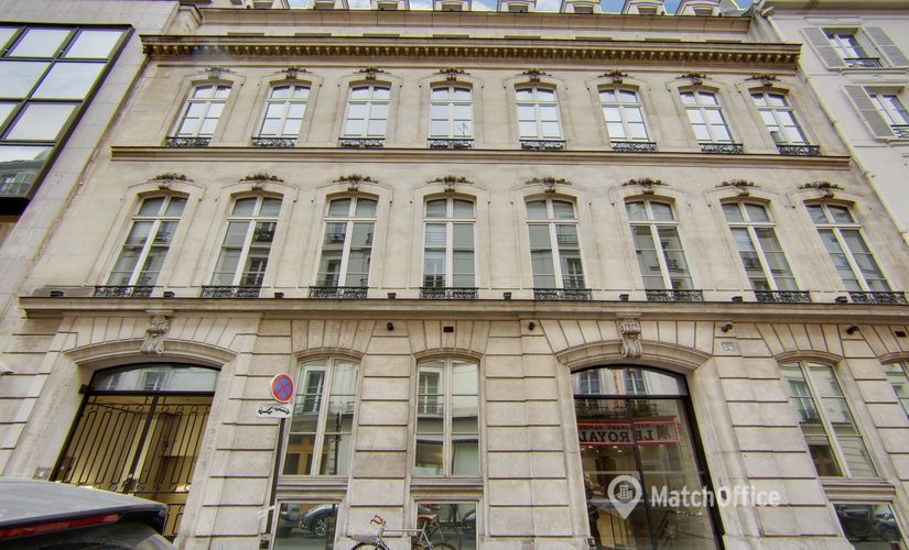 Choose a 50 m² Conference hall in Paris, Rue Cambacérès 24 (75008) - 12 | MatchOffice.com