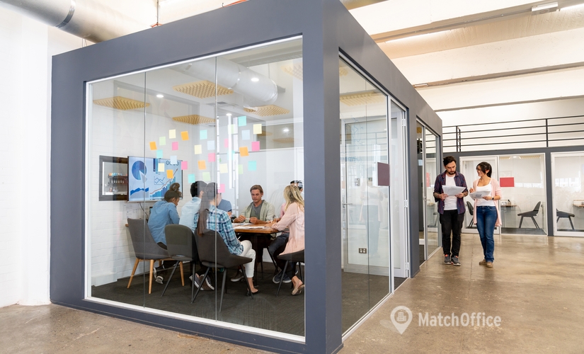 Join comfortable a 100 m² Co-working  in Paris, 36 Rue de Saint-Pétersbourg (75008) - 1 | MatchOffice.com