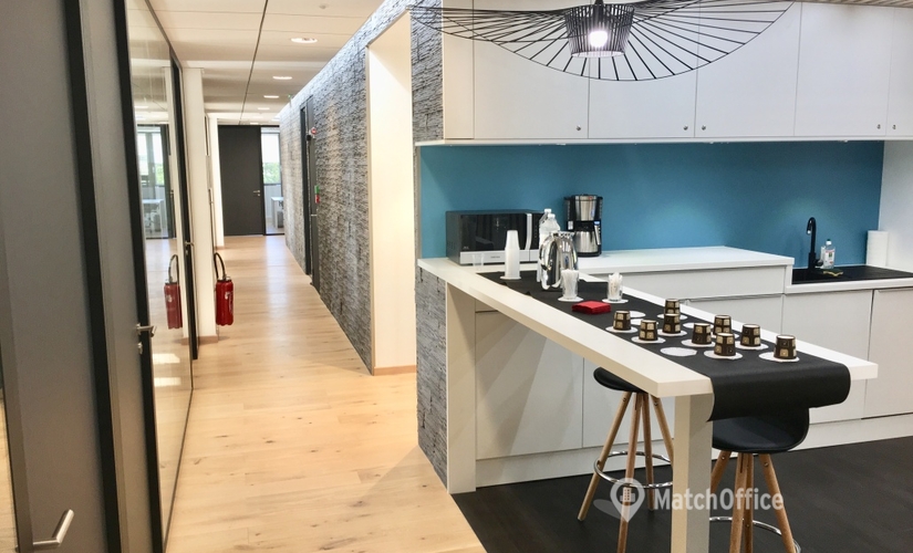 40 m² Meeting room in Bordeaux, Rue Robert Caumont (33049) - 1 | MatchOffice.com