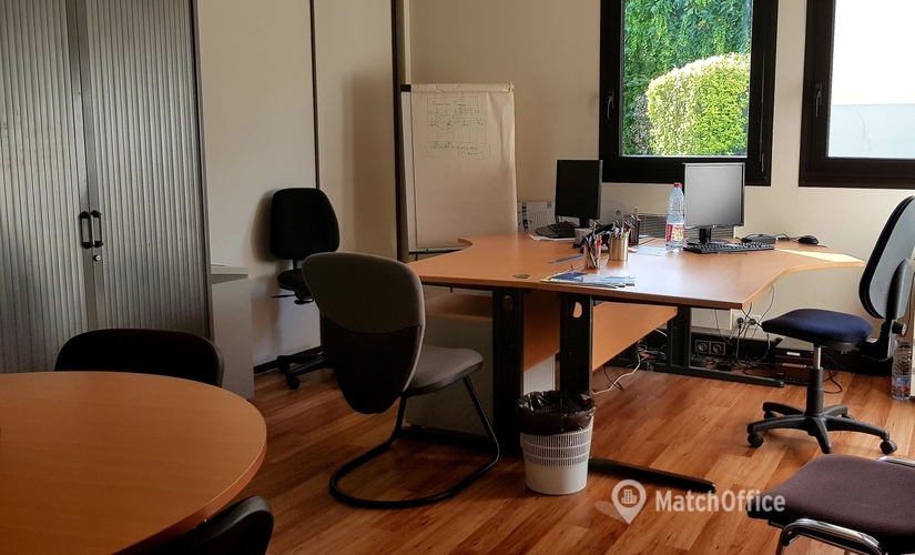 Join suitable a 31 m² Shared office in Saint-Cloud, avenue Duval le Camus 8 (92210) - 3 | MatchOffice