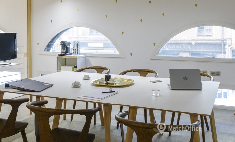 450 m² Business park property available to rent in Nice, 1 Place du Pin (06300) - 2 | MatchOffice