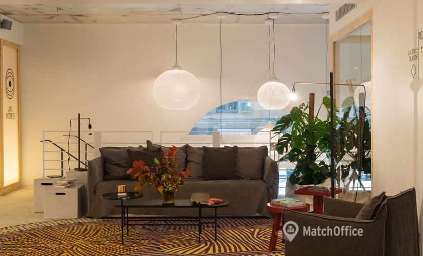 Rent a 52 m² Convention center in Nice, 1 Place du Pin (06300) - 2 | MatchOffice.com