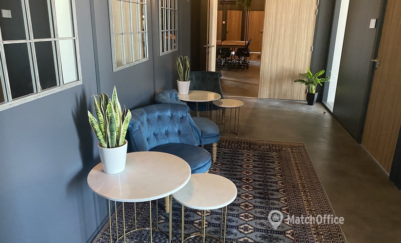 Parc d'affaires à location à Perpignan 1200 m², Boulevard Saint-Assiscle - 5 | MatchOffice.fr