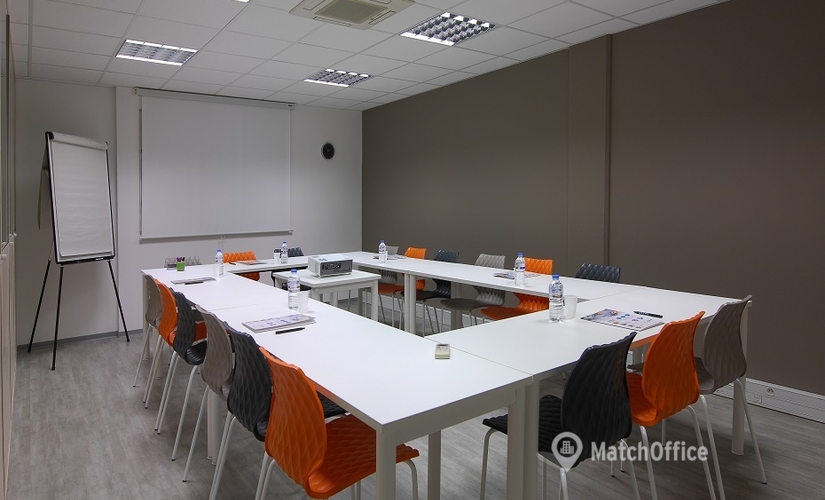 Bureaux équipés à location à Gard 150 m², 76 Allées Louis Bleriot - 1 | MatchOffice.fr