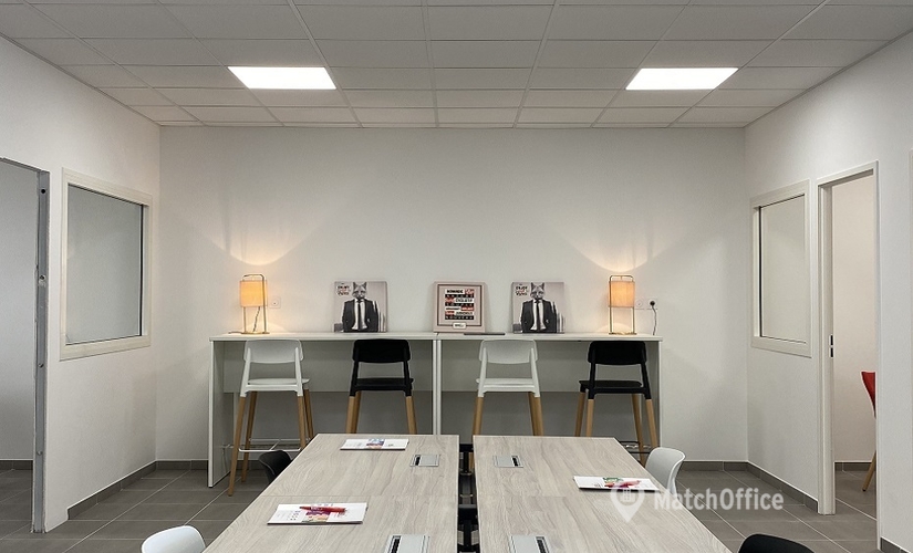 150 m² Business center in Sainte Maxime, Rte du Plan de la Tour (83120) - 2 | MatchOffice