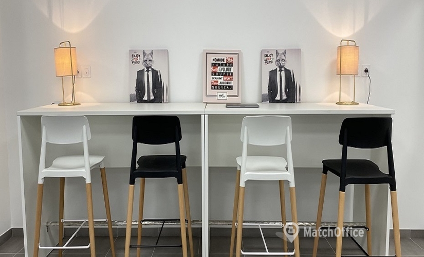 Salle de conférence à location à Sainte Maxime 150 m², Rte du Plan de la Tour - 2 | MatchOffice.fr