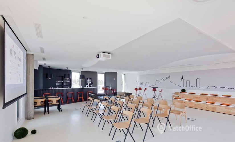 300 m² Conference room in Lyon, 1 Route du Pérollier (69570) - 4 | MatchOffice