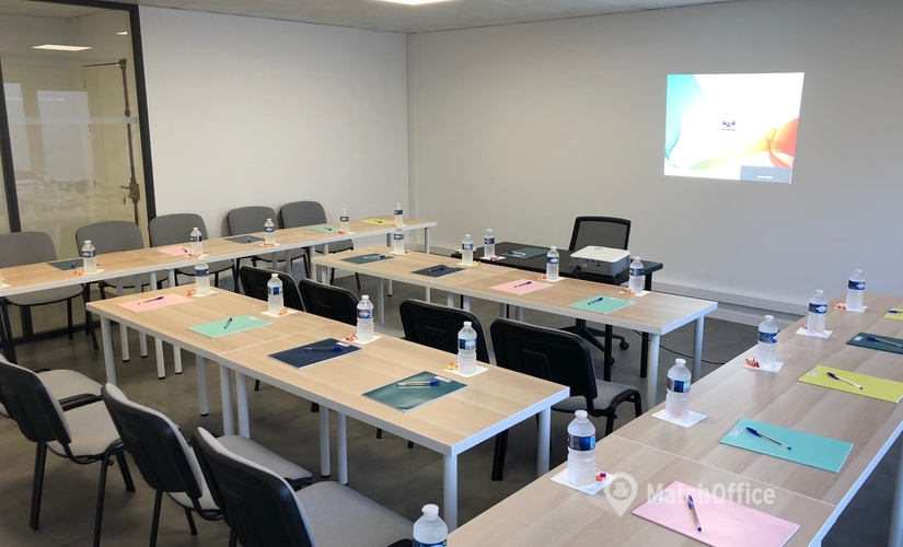 36 m² Business center in Marseilles, 39 Rue Roger Renzo (13008) - 2 | MatchOffice