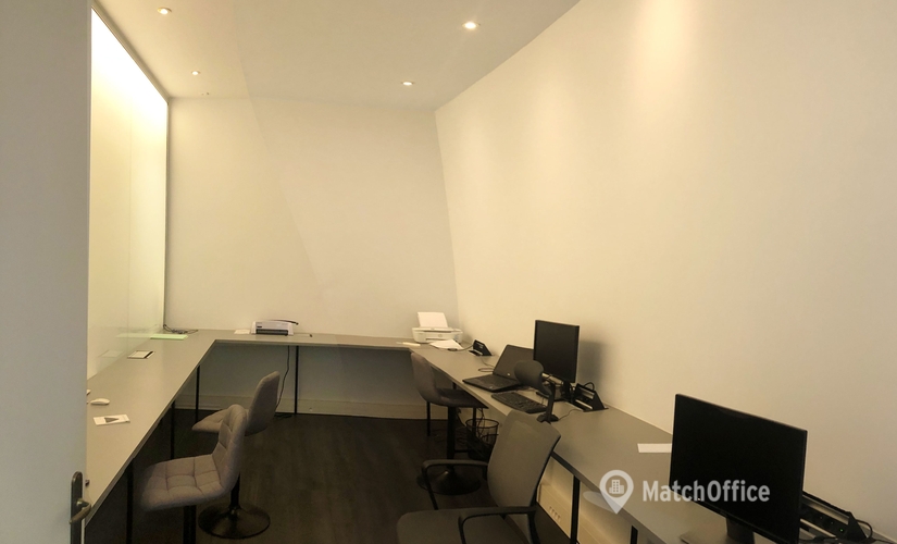 Coworking à location à Paris 8 17 m², Rue de la Tremoille - 3 | MatchOffice.fr