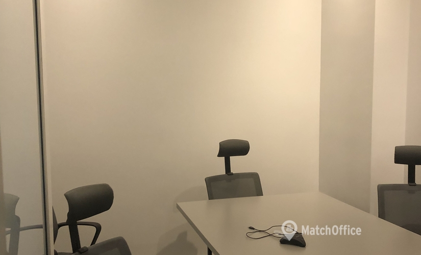 Centre de conférence à location à Paris 8 17 m², Rue de la Tremoille - 0 | MatchOffice.fr