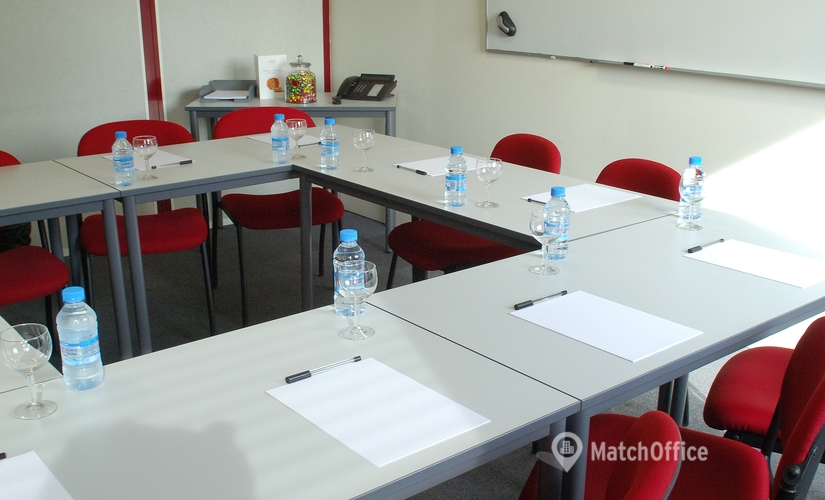 36 m² Meeting room in Villeurbanne, 23 rue Jules Vallès (69100) - 1 | MatchOffice.com