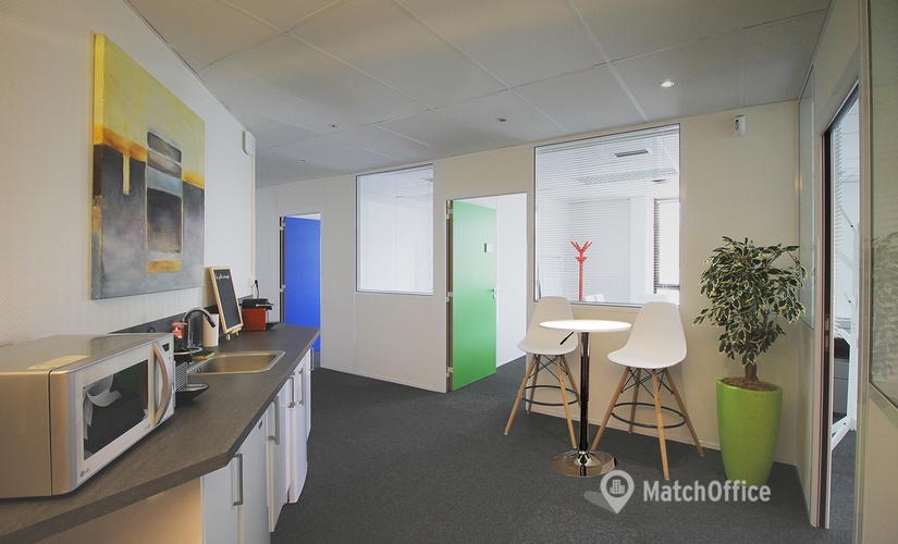 215 m² Business center in Toulouse, Av. de l'Europe (31520) - 1 | MatchOffice.com