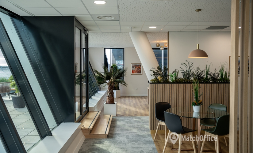 300 m² Business center in Nice, Prom. des Anglais (06000) - 1 | MatchOffice