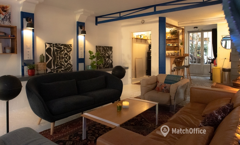 120 m² Shared workspace in Gironde, Rue Gratiolet 21 (33000) - 1 | MatchOffice.com
