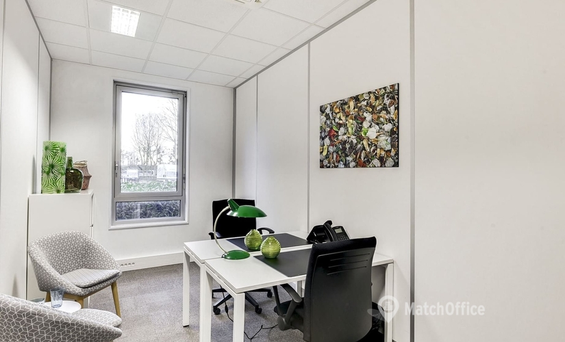 35 m² Conference center in Saint-Dénis, 18 Place Des Nympheas (93420) - 1 | MatchOffice