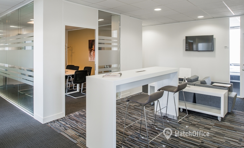 88 m² Conference hall in Courbevoie, 19-21 Avenue Dubonnet (92400) - 4 | MatchOffice.com