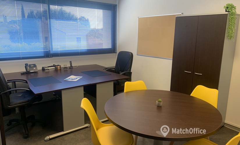 15 m² Serviced office in Perpignan, Rue du Moulinas 5 (66330) - 1 | MatchOffice.com