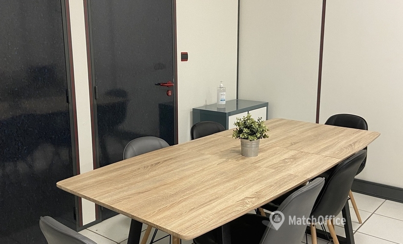 42 m² Business space in Lyon, 15 rue des Frères Lumière (69680) - 3 | MatchOffice