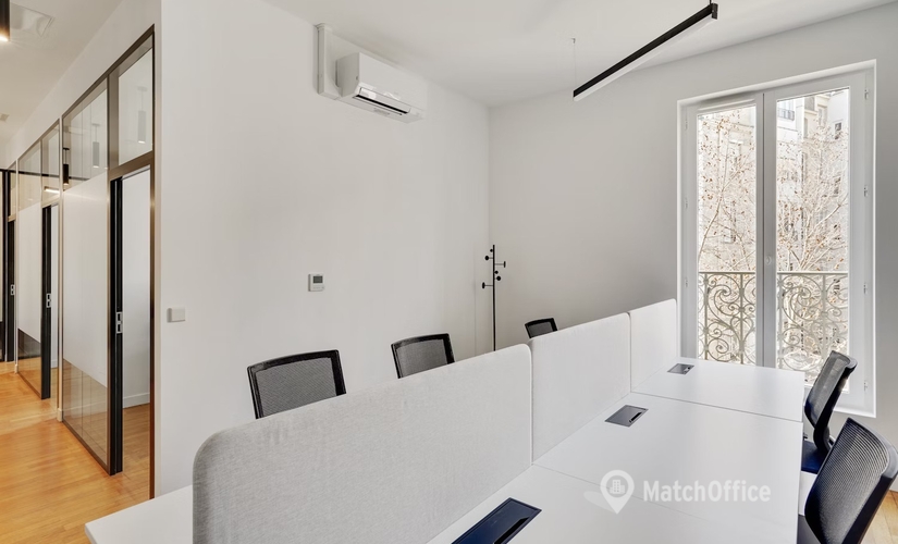 500 m² Business space in Paris 8, 10 avenue Franklin Roosevelt (75008) - 1 | MatchOffice.com