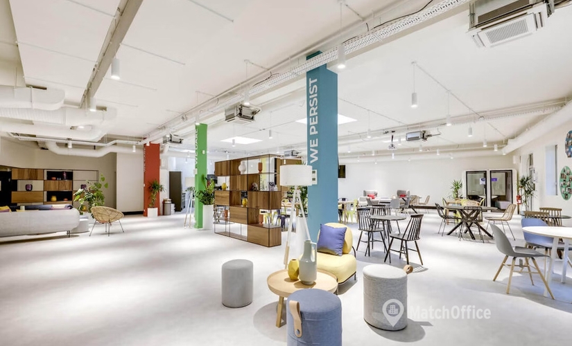100 m² Shared workspace  in Paris 19, 10 Quai de Charente (75019) - 1 | MatchOffice.com