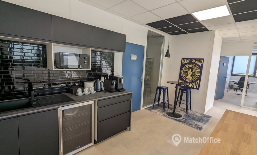 Salle de réunion à location à Aix en Provence 29 m², Route de Valbrillant 12 - 1 | MatchOffice