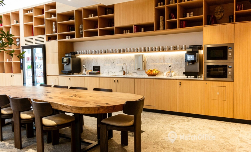8000 m² Shared workspace  in Paris 9, Rue de Montholon 26 (75009) - 1 | MatchOffice