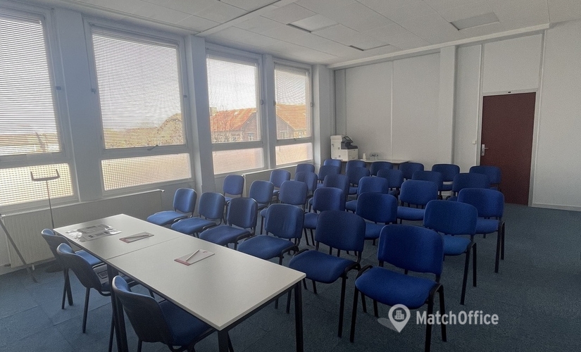 Salle de conférence à location à Le Plessis Belleville 42 m², Avenue Georges Bataille 5 - 2 | MatchOffice.fr