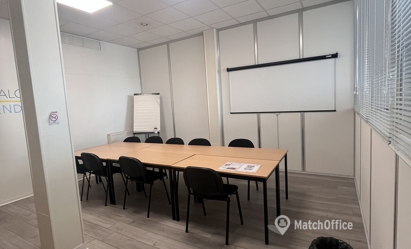 26 m² Meeting room in Le Plessis Belleville, Avenue Georges Bataille 5 (60330) - 1 | MatchOffice