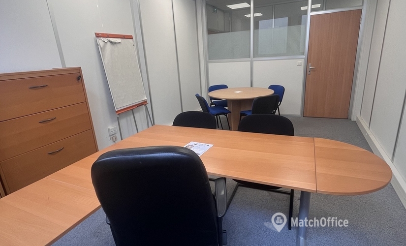 Salle de conférence à location à Le Plessis Belleville , Avenue Georges Bataille 5 - 4 | MatchOffice.fr