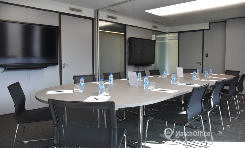 25 m² Shared workspace in Paris 8, 66 Avenue des Champs Elysees (75008) - 0 | MatchOffice.com