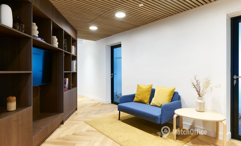 910 m² Business space in Paris 2, 35 Avenue de l'Opéra (75002) - 1 | MatchOffice.com