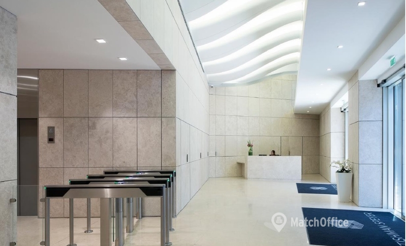 Parc d'affaires à louer à La Défense 1283 m², 11-13 Cours Valmy - 1 | MatchOffice.fr