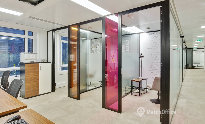 Parc d'affaires à location à La Défense 1283 m², 11-13 Cours Valmy - 3 | MatchOffice