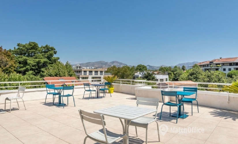 30 m² Business park in Marseilles, 565 avenue du Prado (13008) - 2 | MatchOffice.com